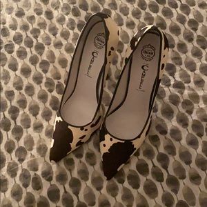 Jeffrey Campbell Zara Pumps Cow Print Size 7.5